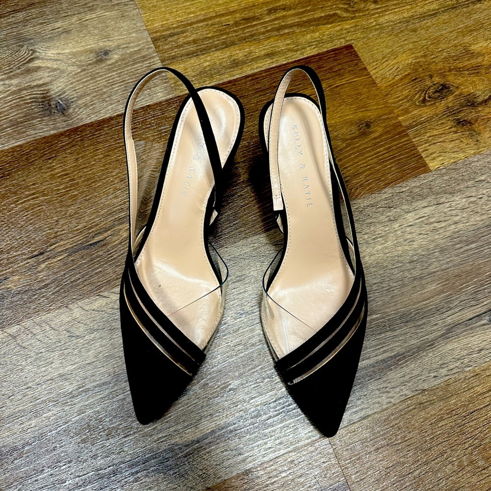 Black Katie and Kelly kitten heel pump